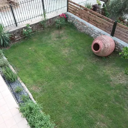 Thalassa Almyros Apartment *